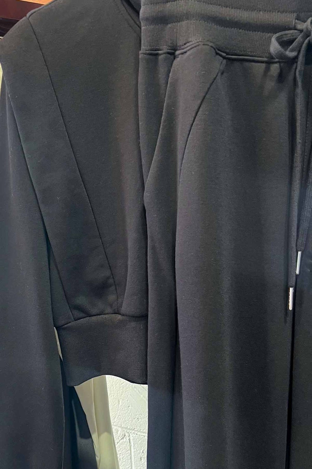 Cozy hooded sweatshirt and wide leg pants Set