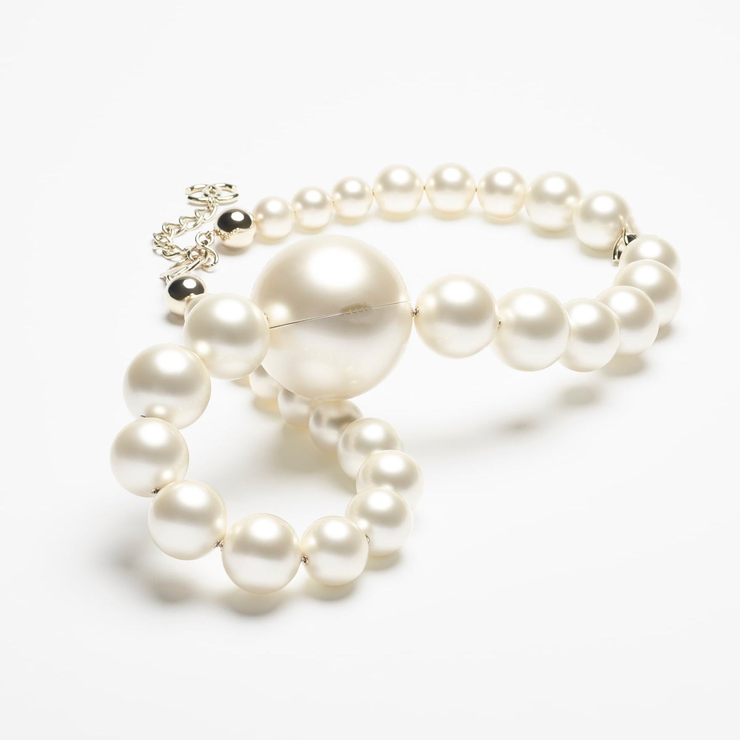 Pearl Necklace Bag
