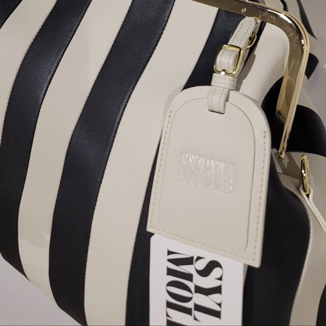 Embossed Premium Leather Kisslock Frame Bag