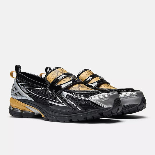 Metallic Snake Print Running Loafers