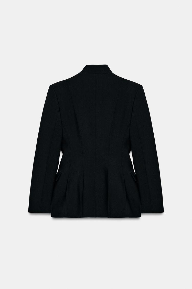 Fitted Waist and Stand-up Shoulder Fitted Blazer