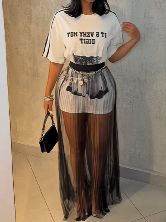 Letter Print T-shirt & Pleated Skirt