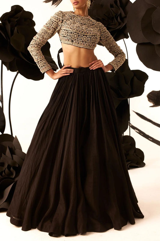 Black Floral Pattern Blouse & Skirt Set