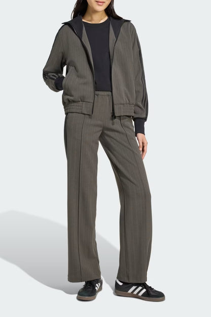 Knitted sport cropped jacket and track pants set