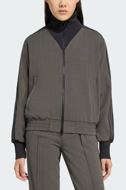 Knitted sport cropped jacket and track pants set