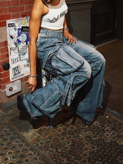 Wide-leg Jeans with Multiple Pockets