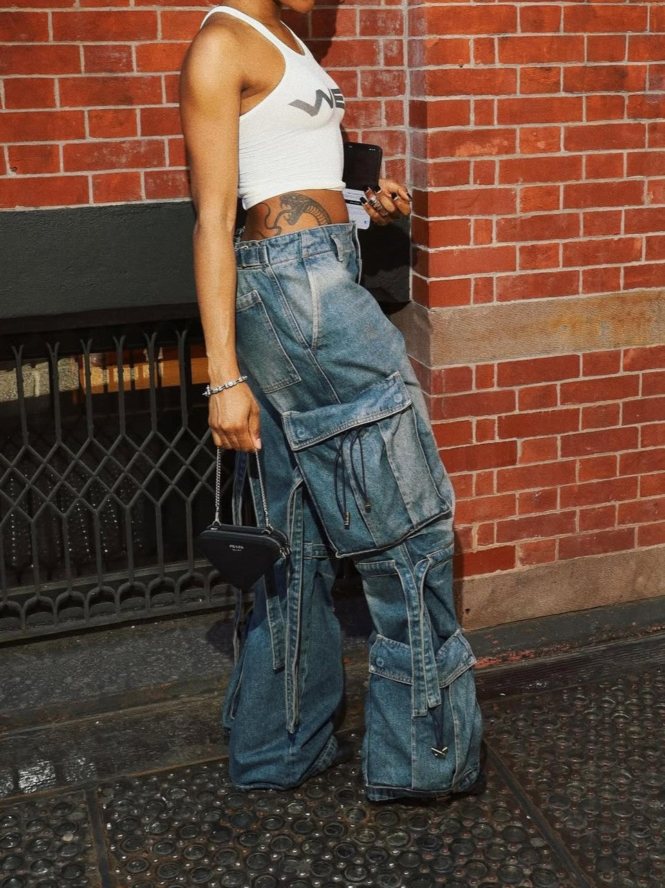 Wide-leg Jeans with Multiple Pockets