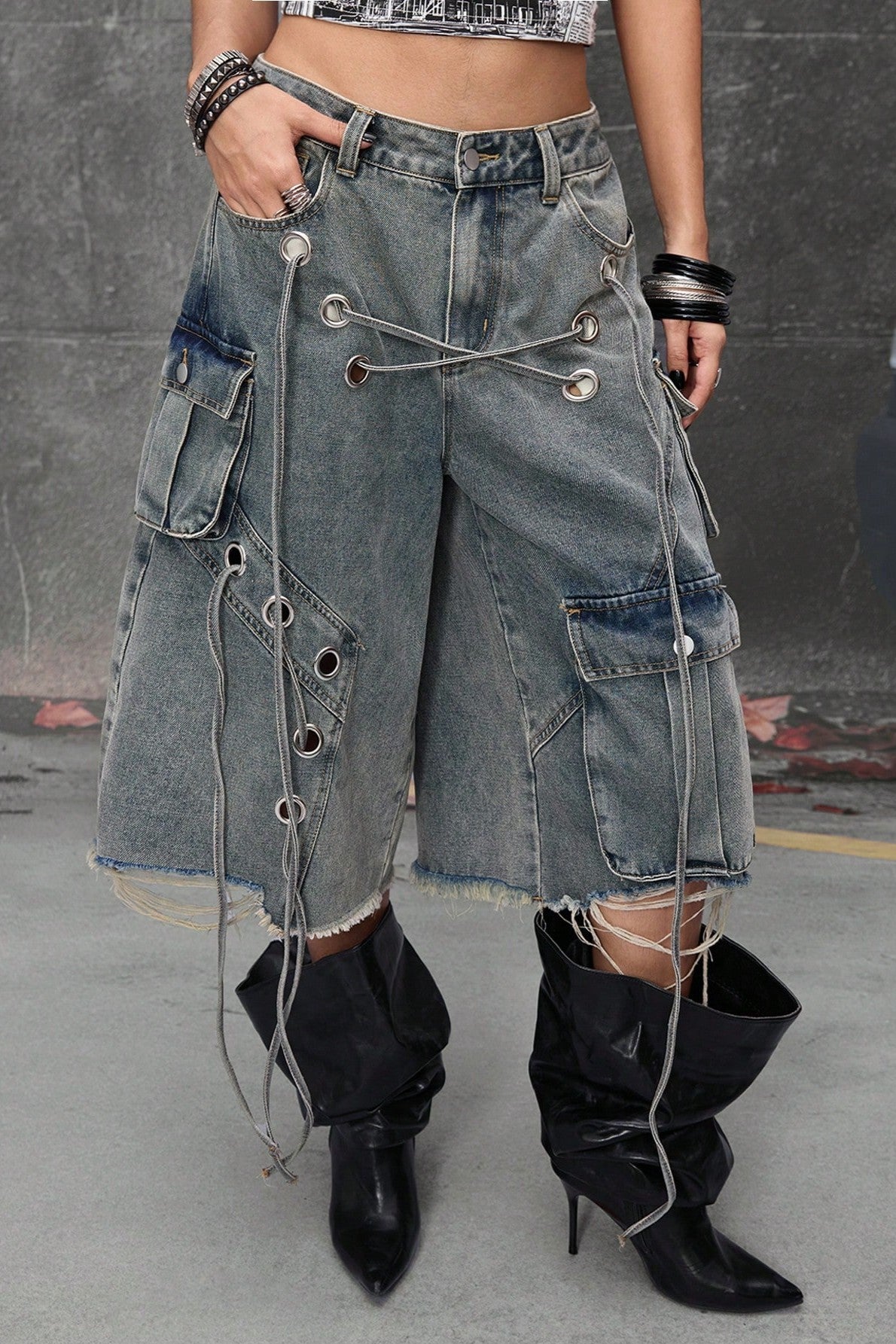 Distressed Loose Mid-Length Waist Denim Shorts
