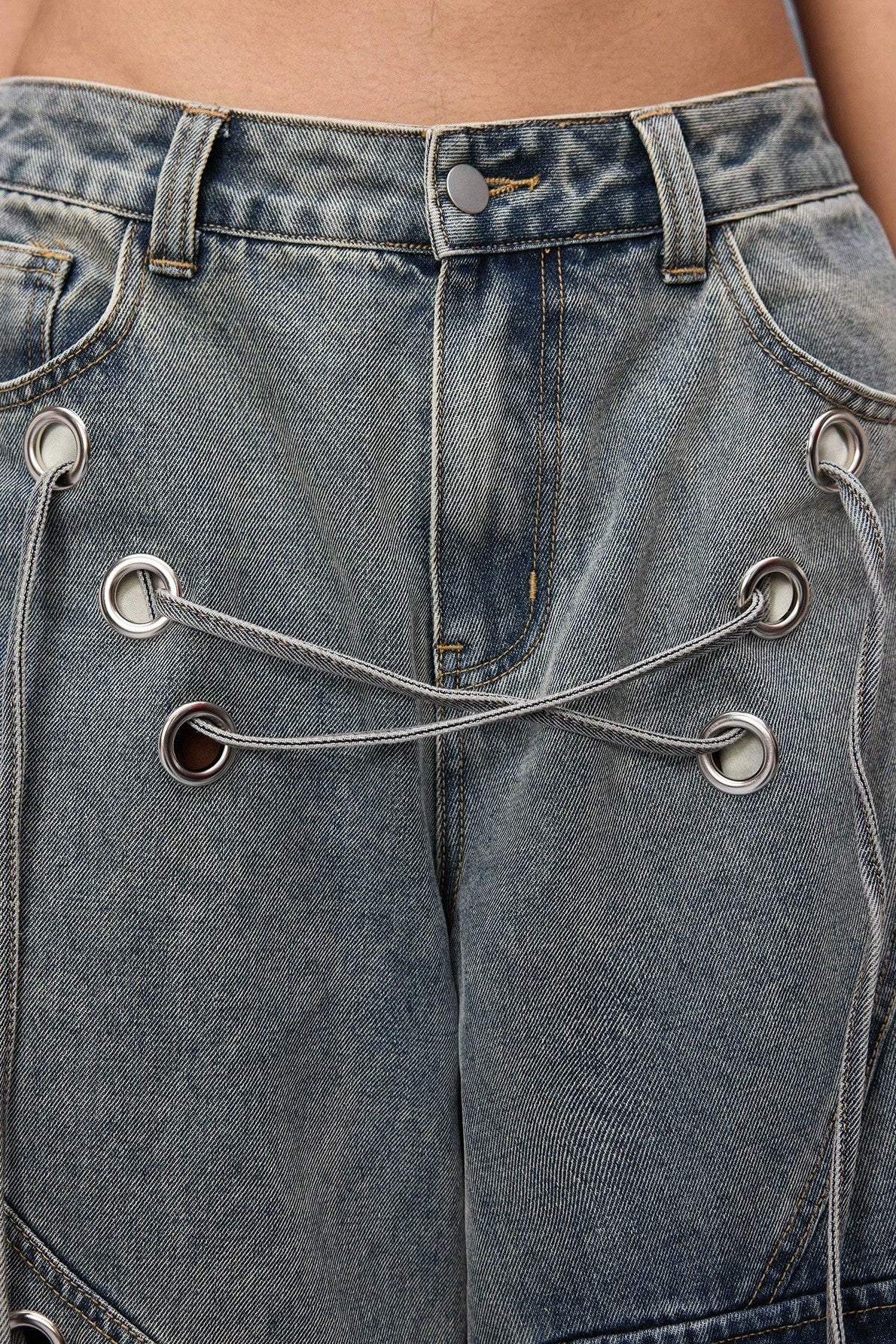 Distressed Loose Mid-Length Waist Denim Shorts