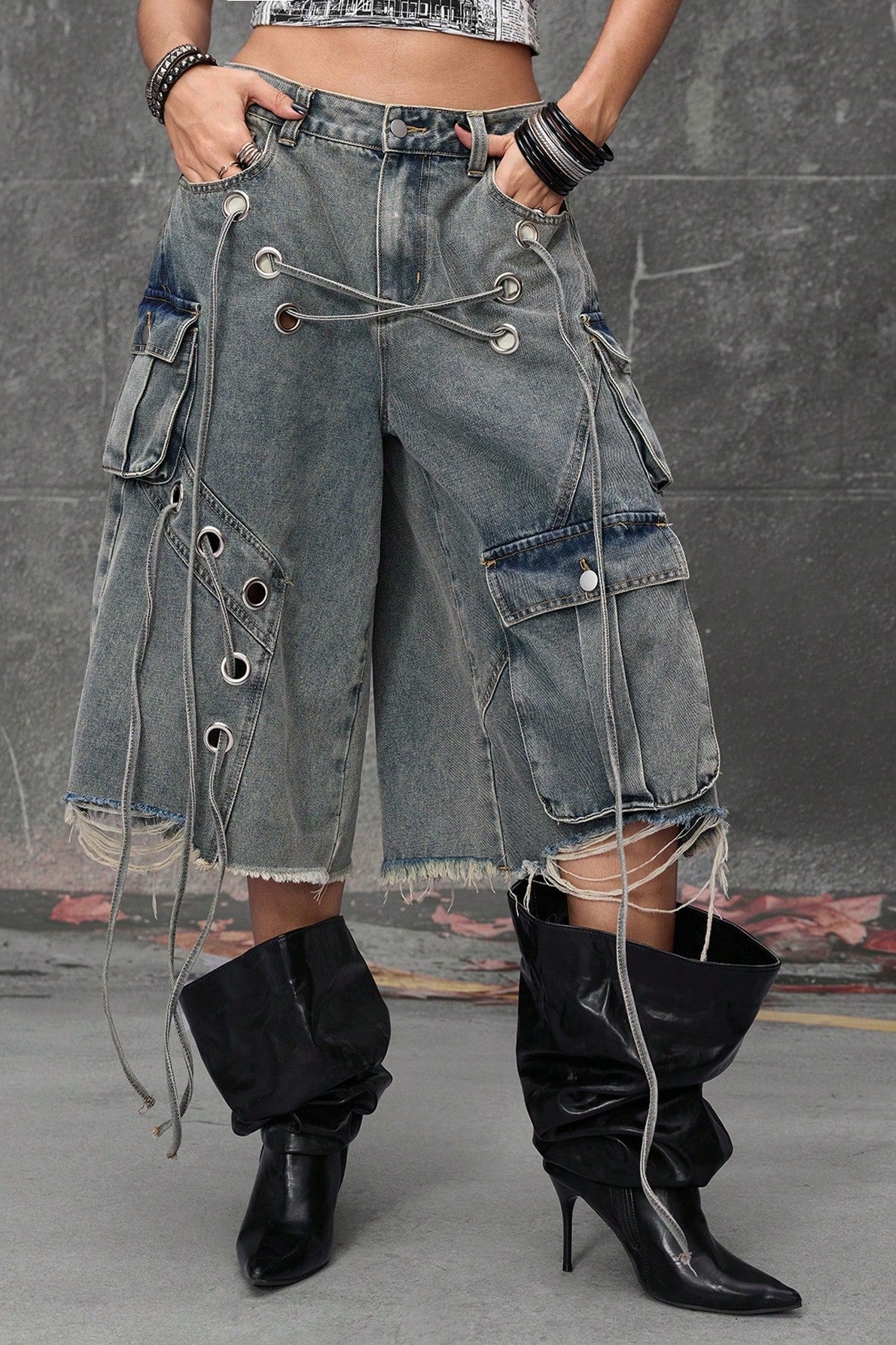 Distressed Loose Mid-Length Waist Denim Shorts