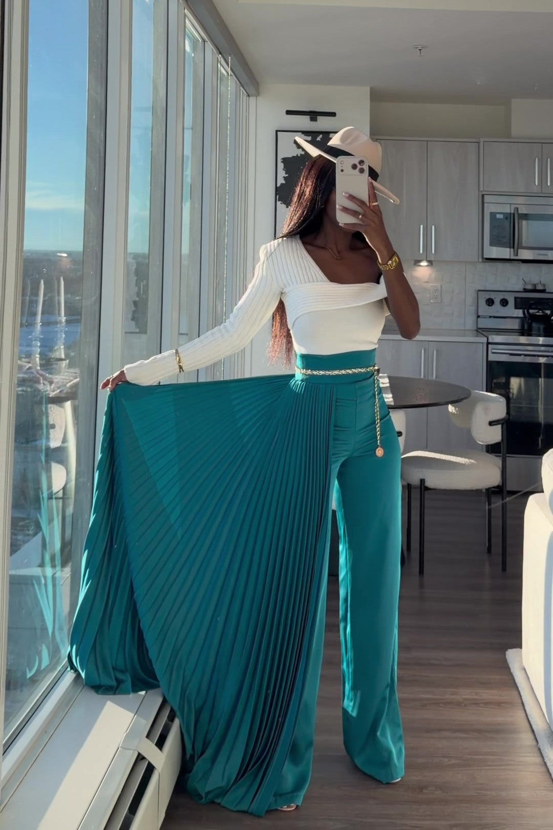 Pleated Design Two-piece Slim-fit Pants