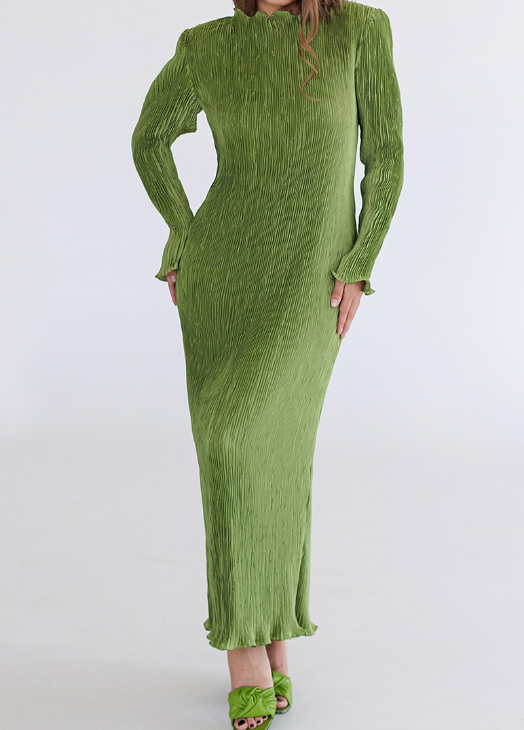 Chic Wide-Shouldered Long Dress