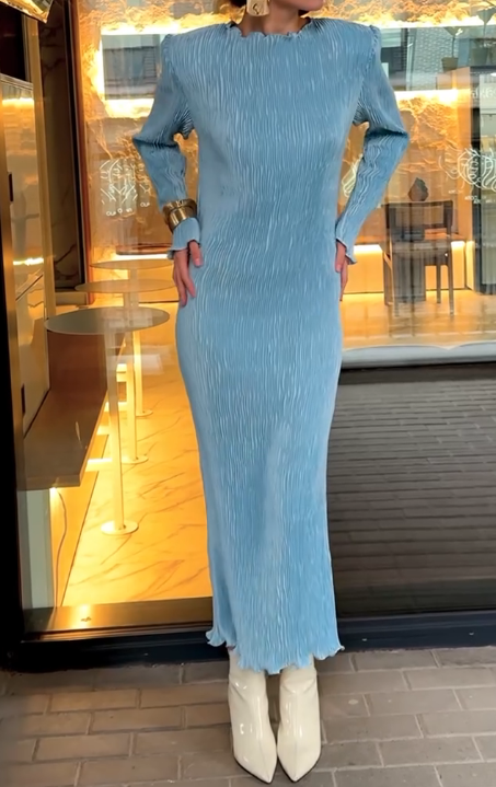 Chic Wide-Shouldered Long Dress