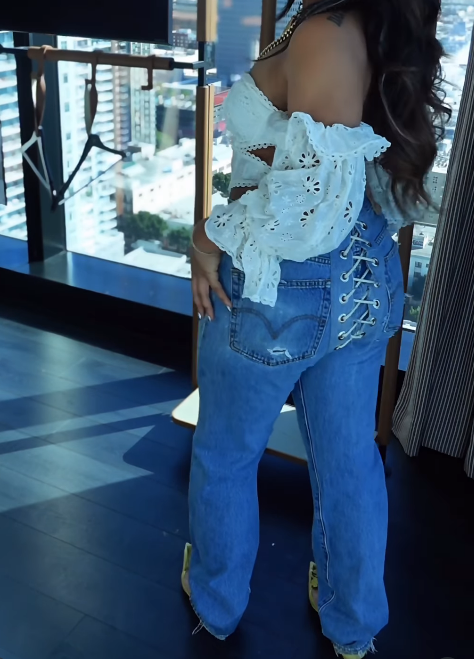 Statement Jeans